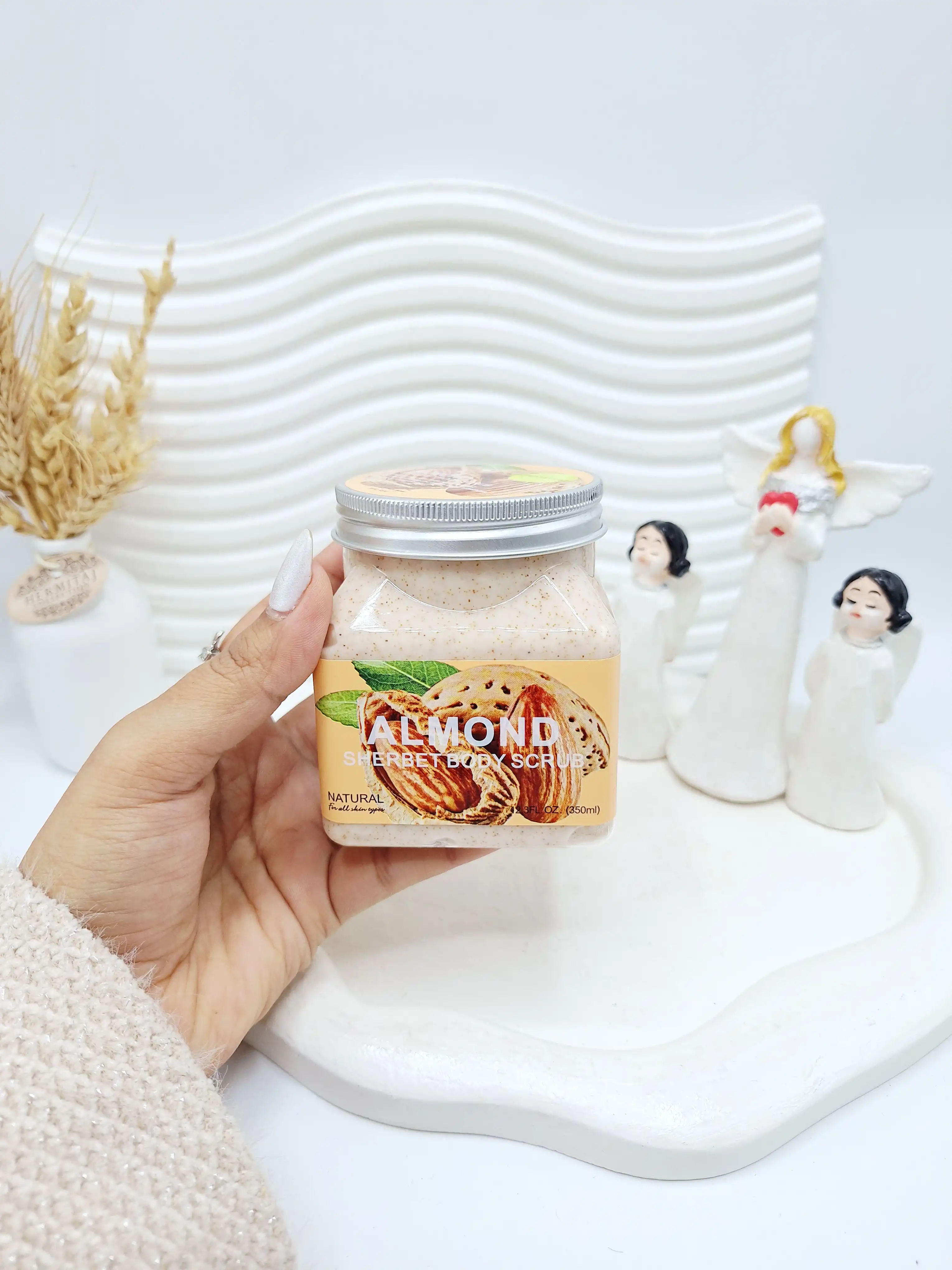 اسکراب شنی صورت و بدن 350 میل وکالی در رابحه های مختلف و متنوع  WOKALI کد 9228